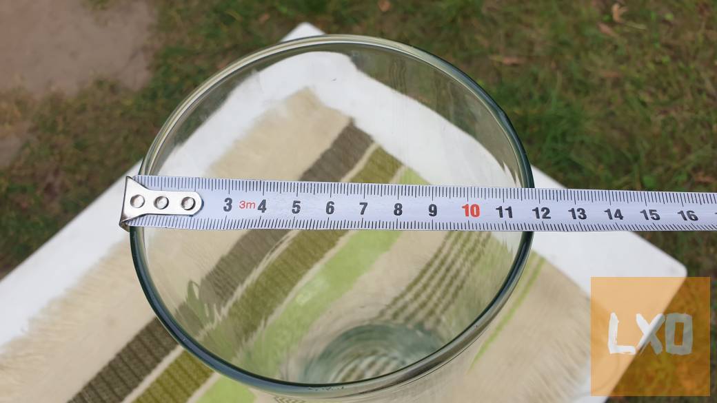 Üveg henger váza eladó, 46 cm magas apróhirdetés