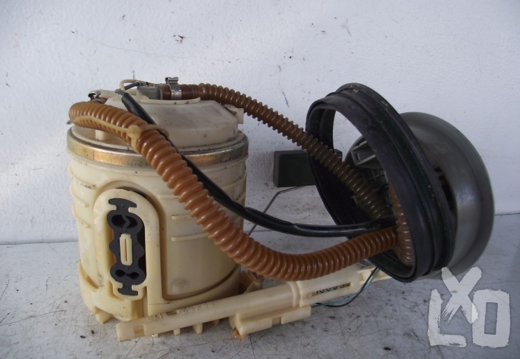 Volkswagen Vento 1.4 ABD AC pumpa házzal komplett szintjelzővel apróhirdetés