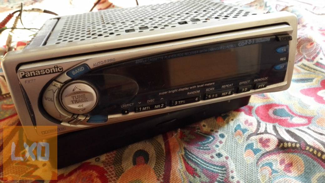Panasonic CQ-Dfx77N kazettás autó rádió 4x40W apróhirdetés