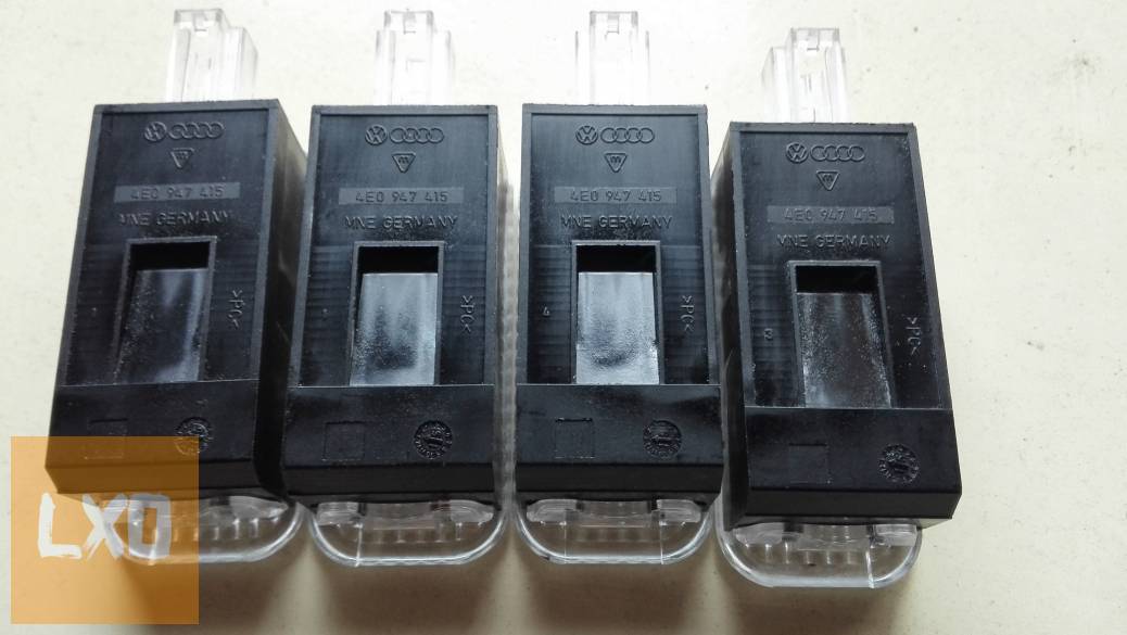 4E0947415 lámpa Volkswagen audi skoda seat típusokba gyári LED es apróhirdetés