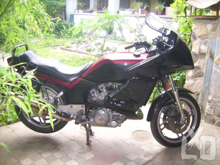 Yamaha XZ 550 eladó! apróhirdetés