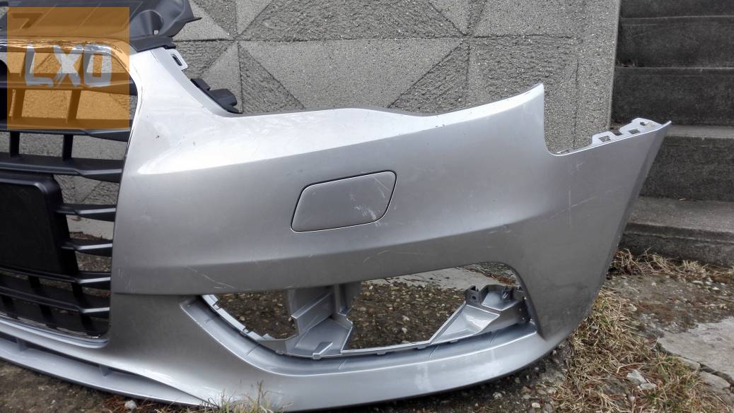 Audi A3 8V 2012,04- elsőlökhárító középső ráccsal jel nélkül ABS-ből apróhirdetés